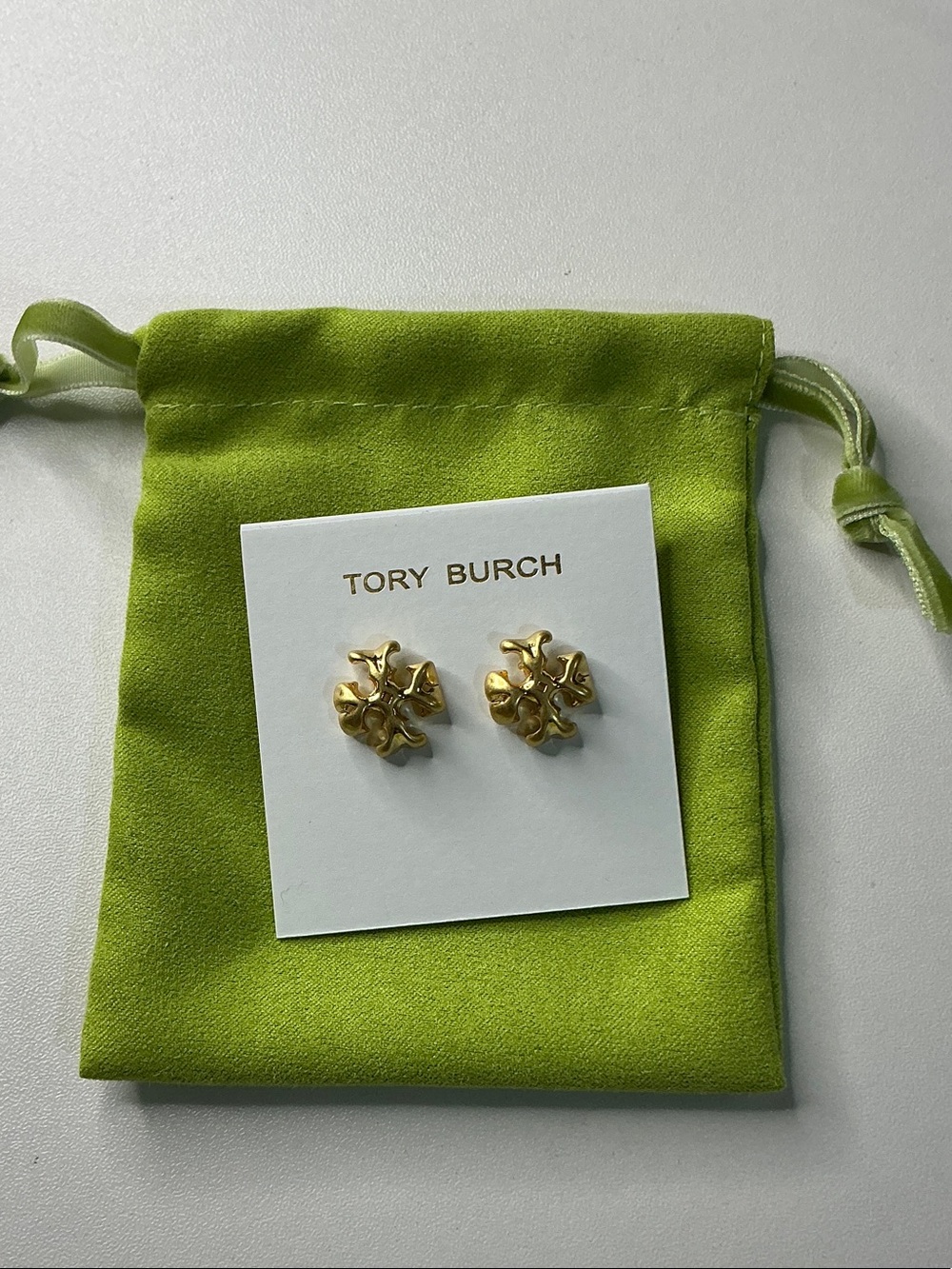 Tory Burch Roxanne Gold Tone Logo Stud Earrings - Gold